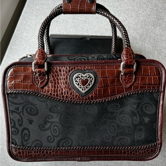 Brighton Weekend Travel Cosmetic Case - Picture 3 of 11